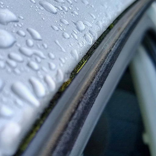 اهمیت آببندی شیشه خودرو
